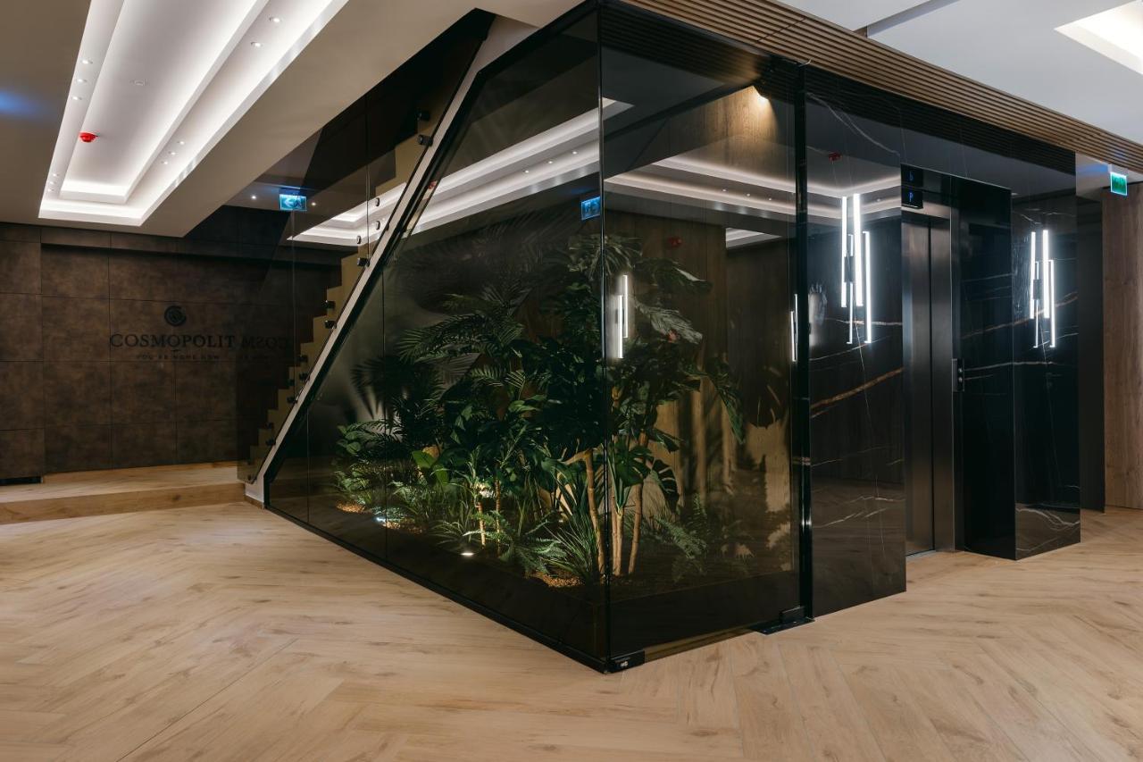 The Forest - Luxe Central Apt With Free Secured Parking Брашов Экстерьер фото